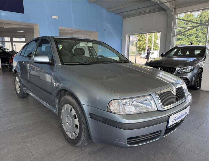 Škoda Octavia 1