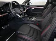 Volkswagen Touareg 13