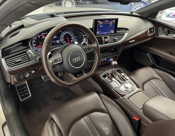 Audi RS 7 6