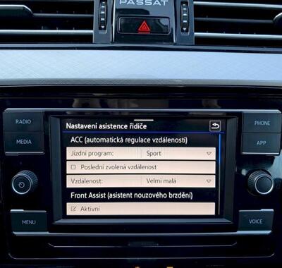 Volkswagen Passat 10