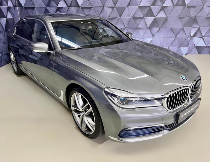 BMW Řada 7 4