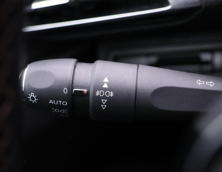 Peugeot 3008 16