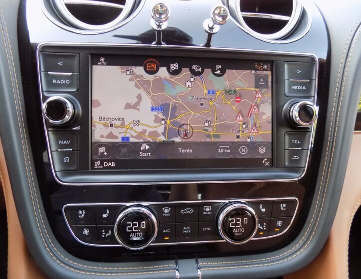 Bentley Bentayga 38