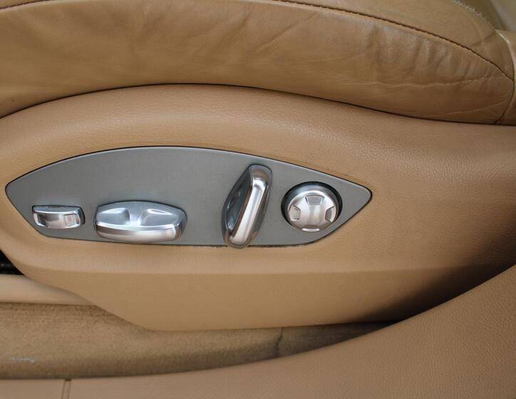 Porsche Cayenne 22