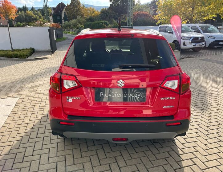 Suzuki Vitara 5