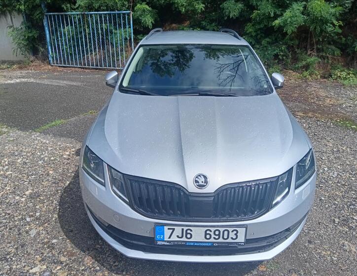 Škoda Octavia 1