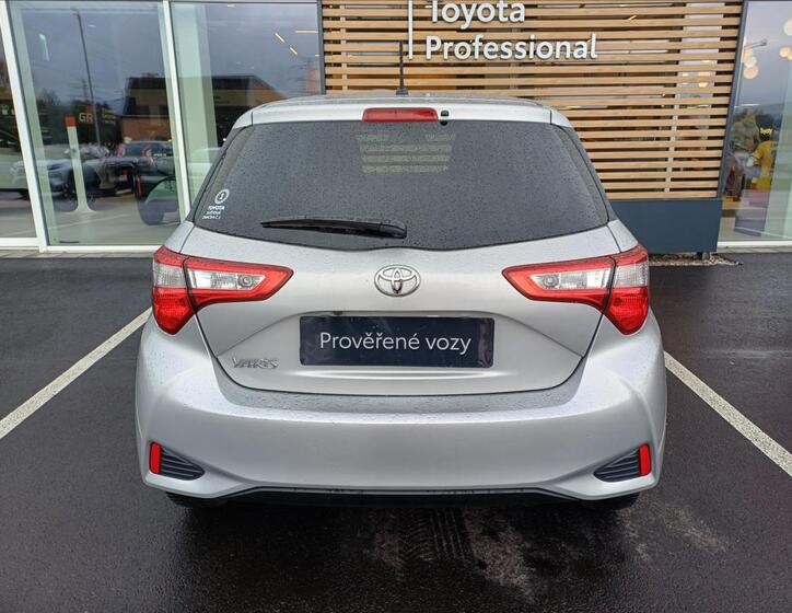 Toyota Yaris 19