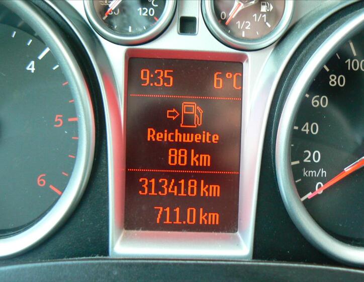 Ford Kuga 9