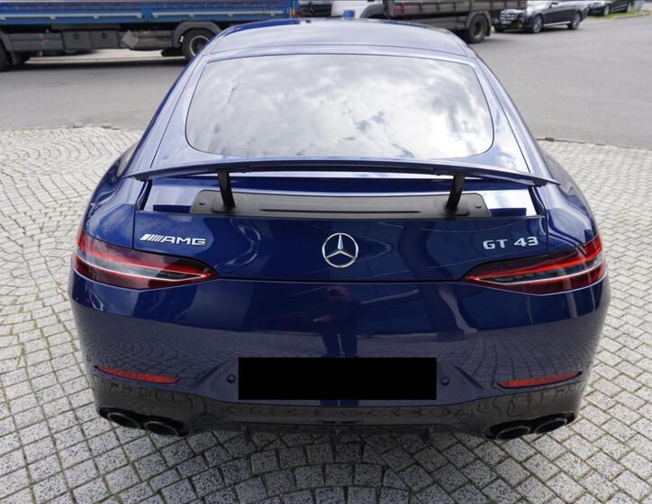 Mercedes-Benz AMG GT 5