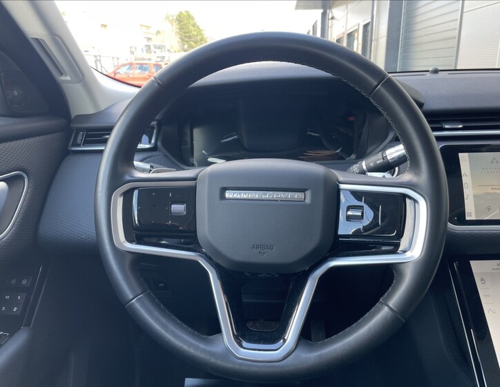 Land Rover Range Rover Velar 13