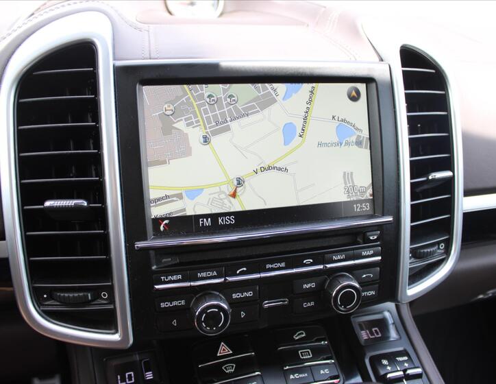 Porsche Cayenne 18