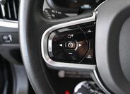 Volvo V90 17