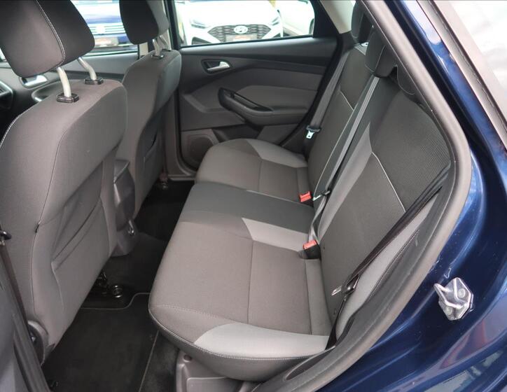 Ford Focus 17