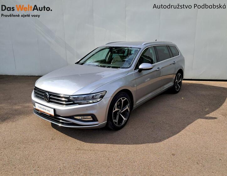Volkswagen Passat 1