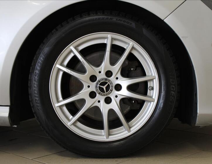 Mercedes-Benz CLA 30