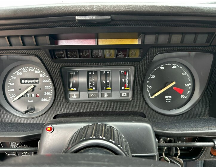 Jaguar XJS 20