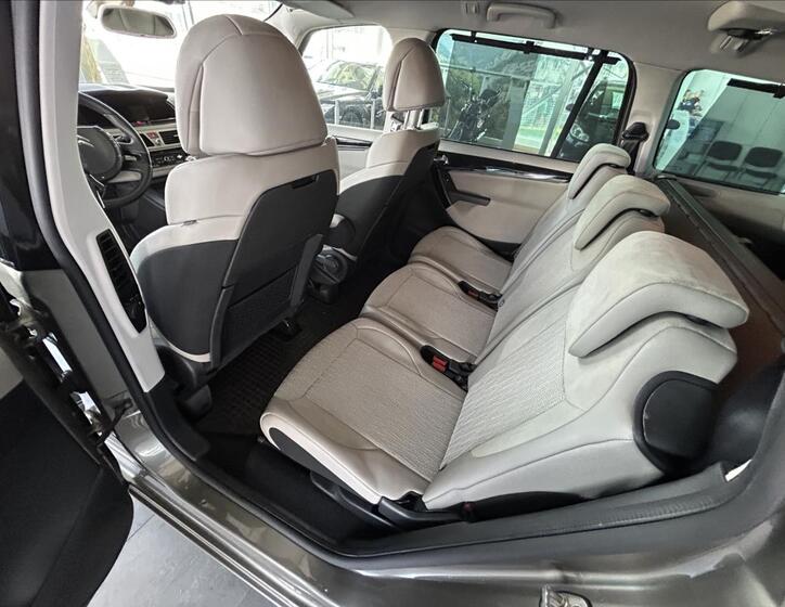 Citroën Grand C4 Picasso 23