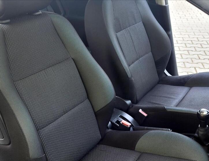 Peugeot 207 18
