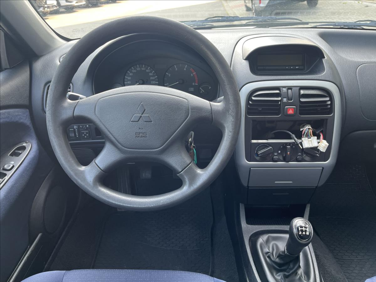 Mitsubishi Carisma