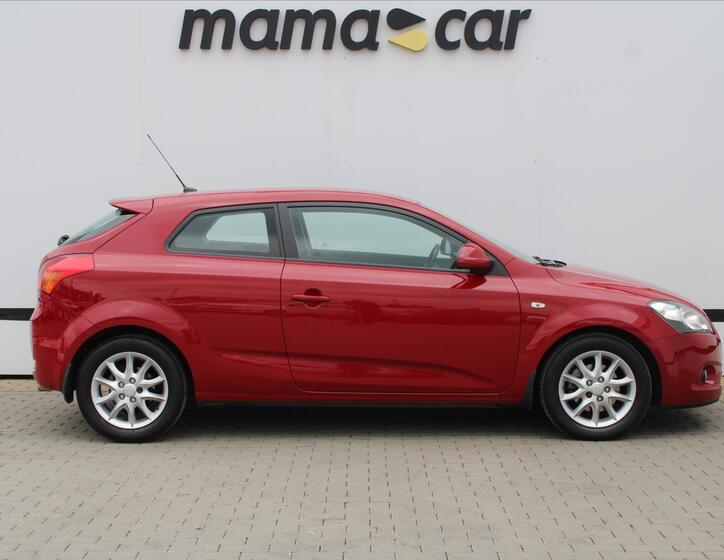 KIA Ceed 8
