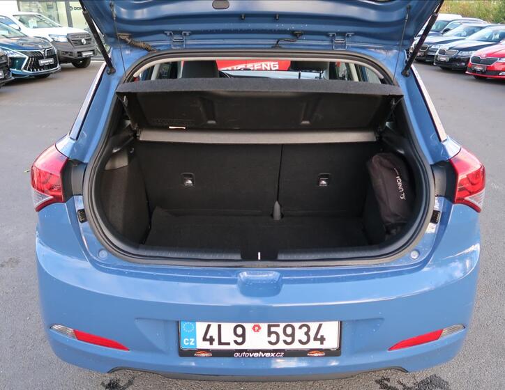 Hyundai i20 21