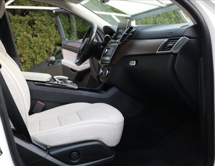 Mercedes-Benz GLE 42