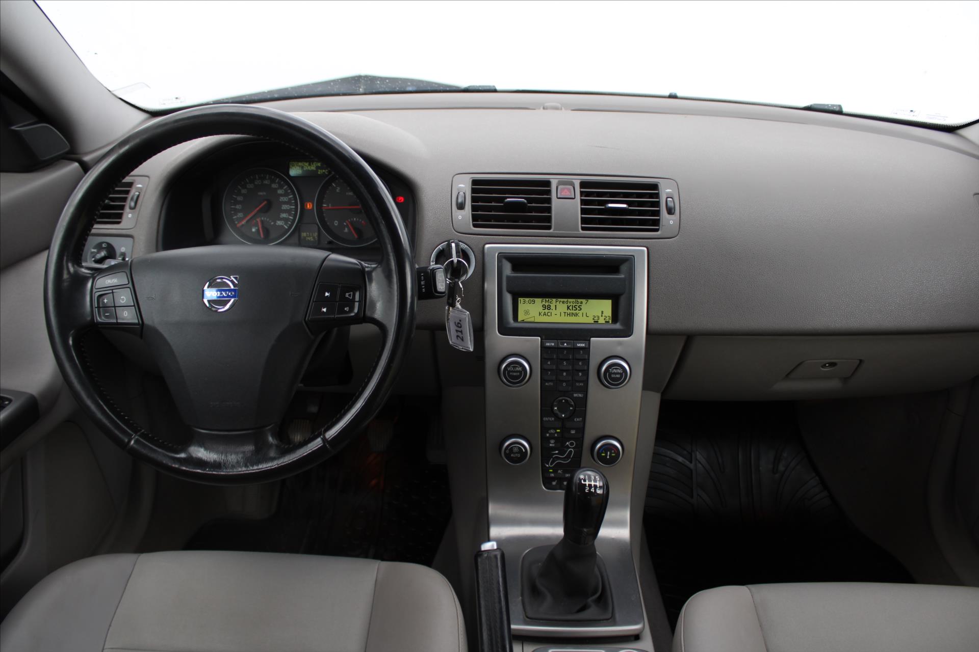 Volvo V50