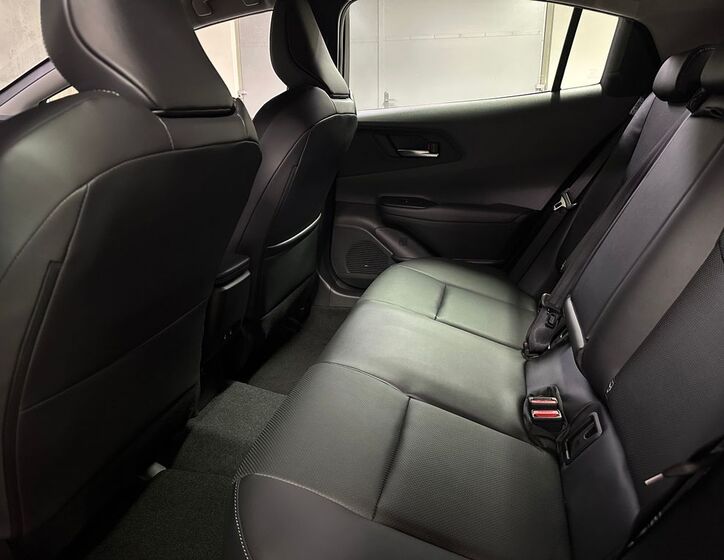 Toyota Prius 10