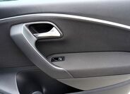 Volkswagen Polo 22