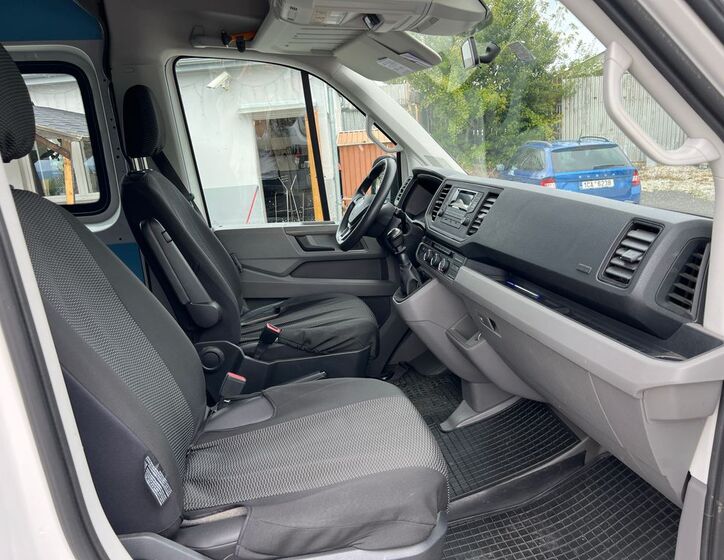 Volkswagen Crafter 9