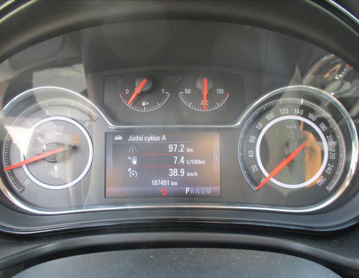 Opel Insignia 18