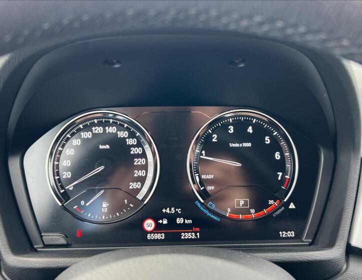 BMW X1 25