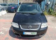Volkswagen Touran 1