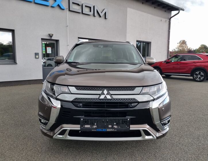 Mitsubishi Outlander 8