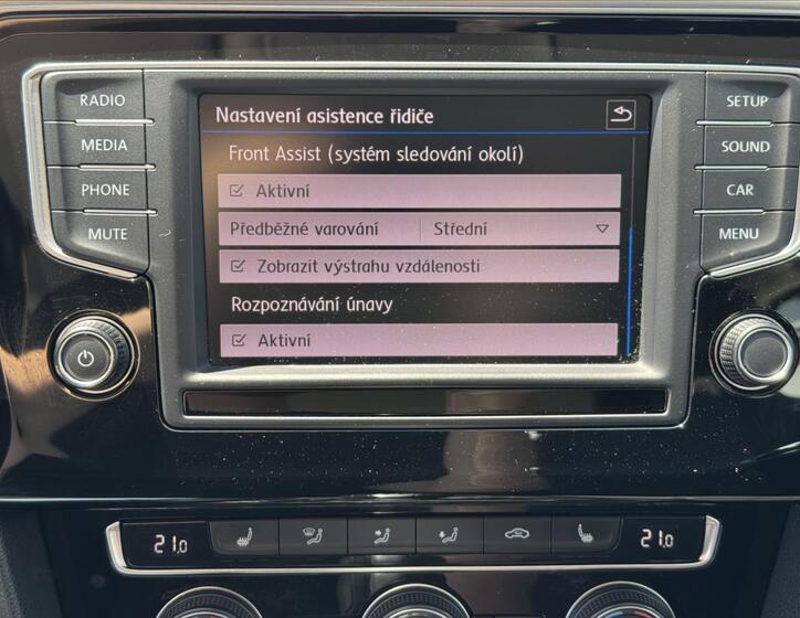 Volkswagen Passat 19
