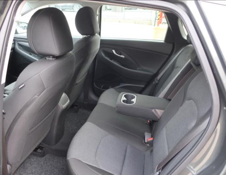 Hyundai i30 14