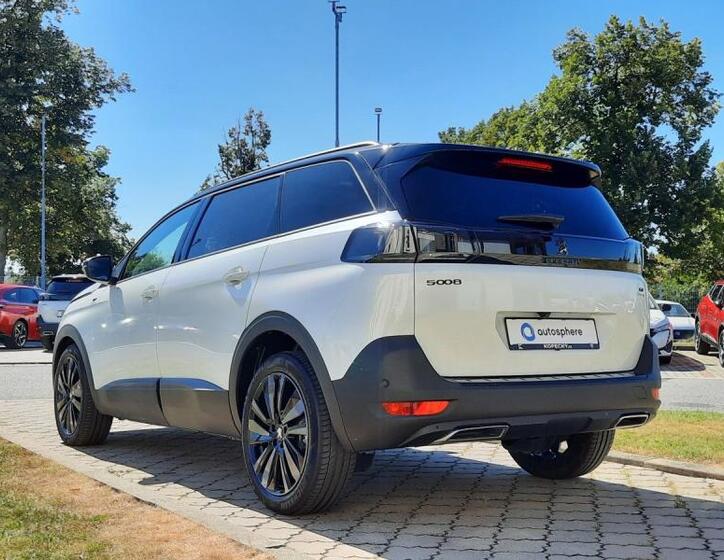 Peugeot 5008 12