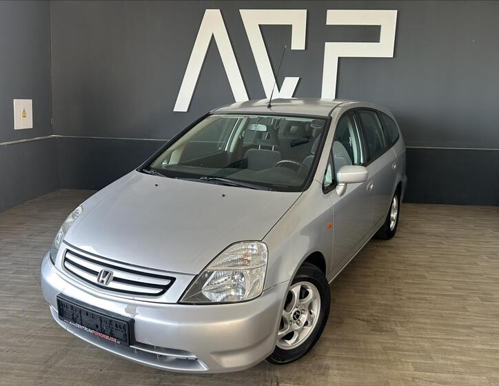 Honda Stream 1