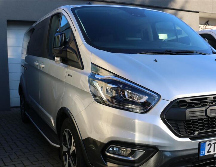 Ford Tourneo Custom 8