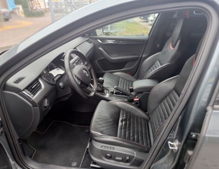 Škoda Octavia 12
