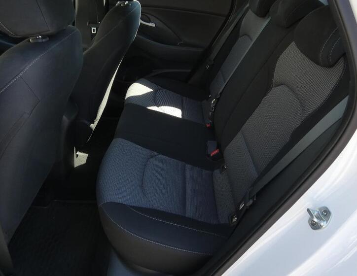 Hyundai i30 19