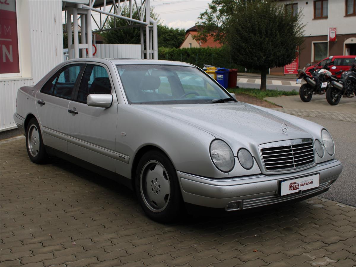 Mercedes-Benz Třídy E