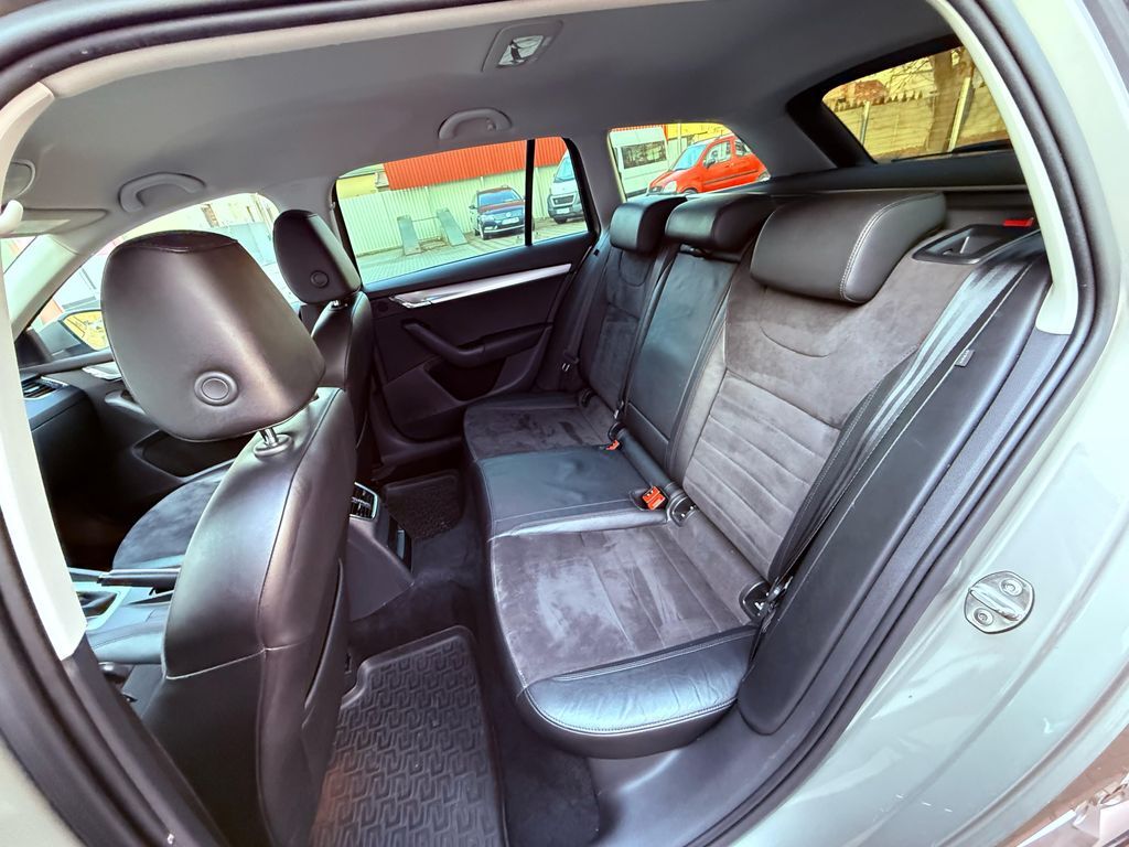 Škoda Octavia 12