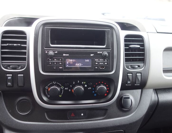 Renault Trafic 24