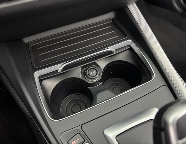 BMW Řada 2 30