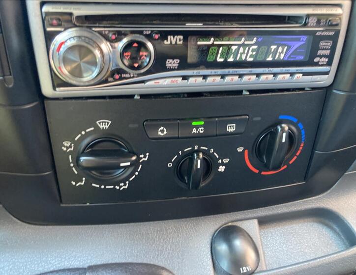 Peugeot Expert 13