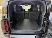 Land Rover Defender 23