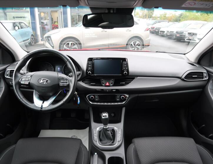 Hyundai i30 19