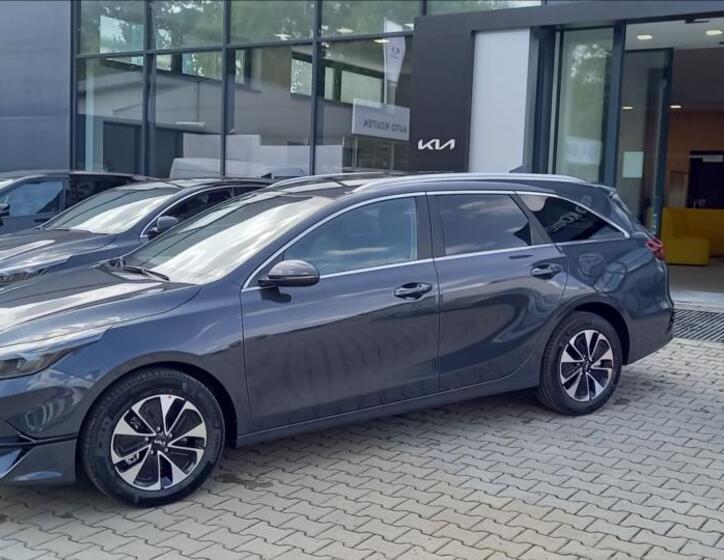 KIA Ceed 4