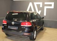 Volkswagen Touareg 8